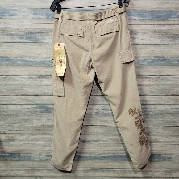 DA-NANG CORDUROY FLORAL EMBROIDERED PANTS - Picture 4 of 5